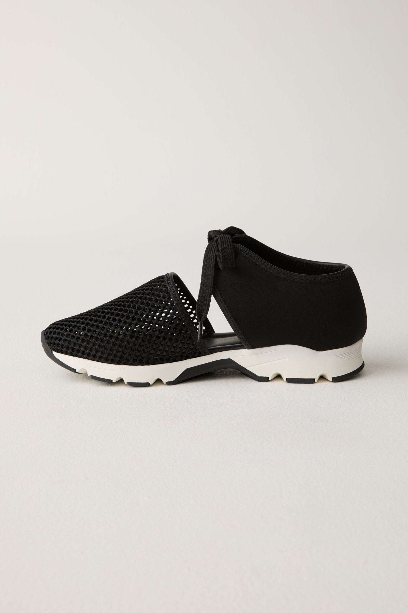 Mesh Lark Sneaker