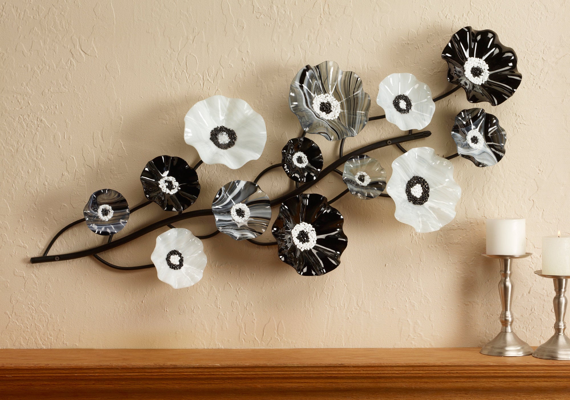 Black & White Wall Vine