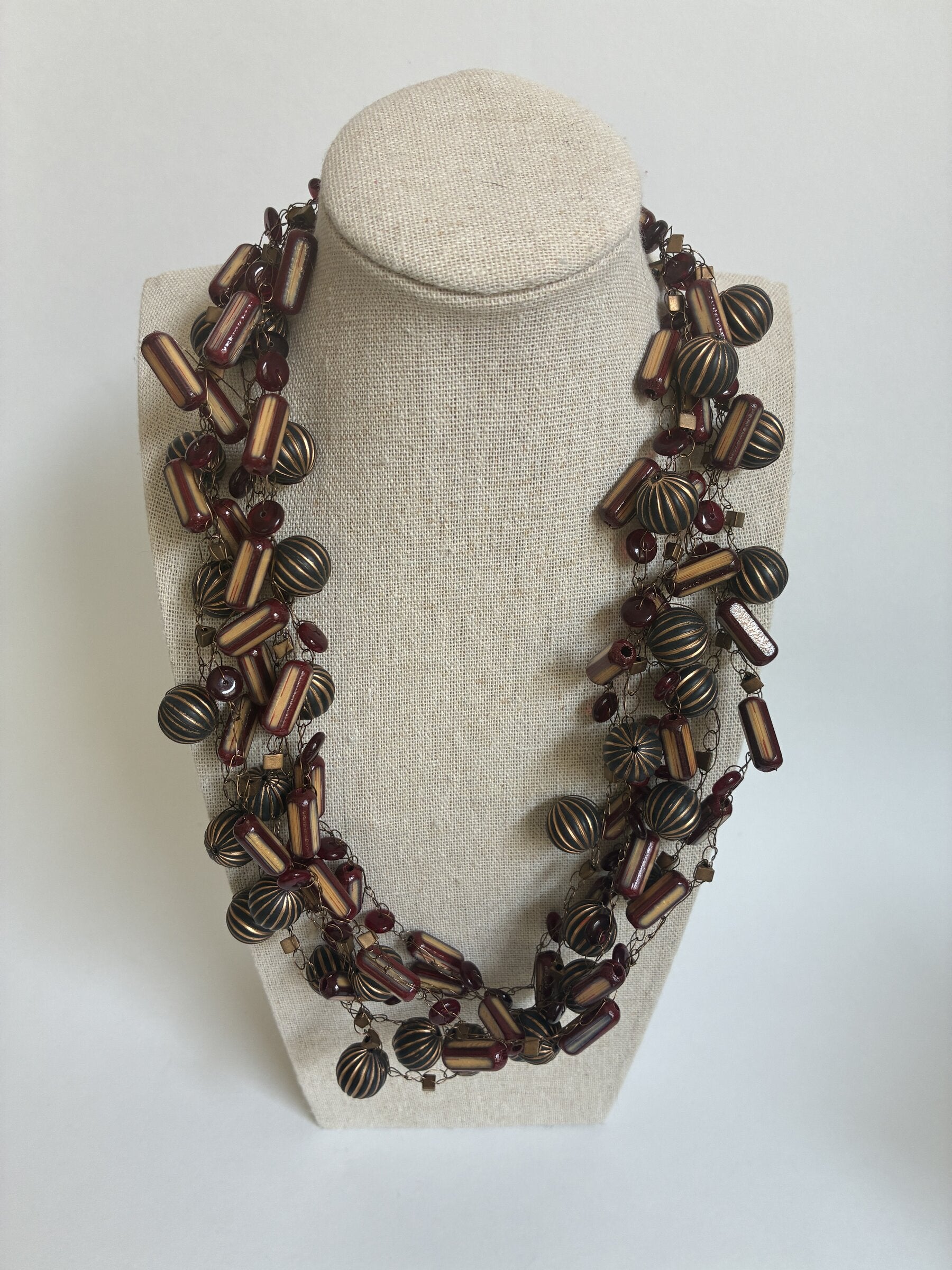 Lively Bead Necklace