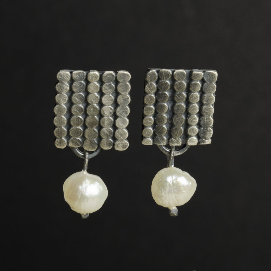 Mod Dot Earrings