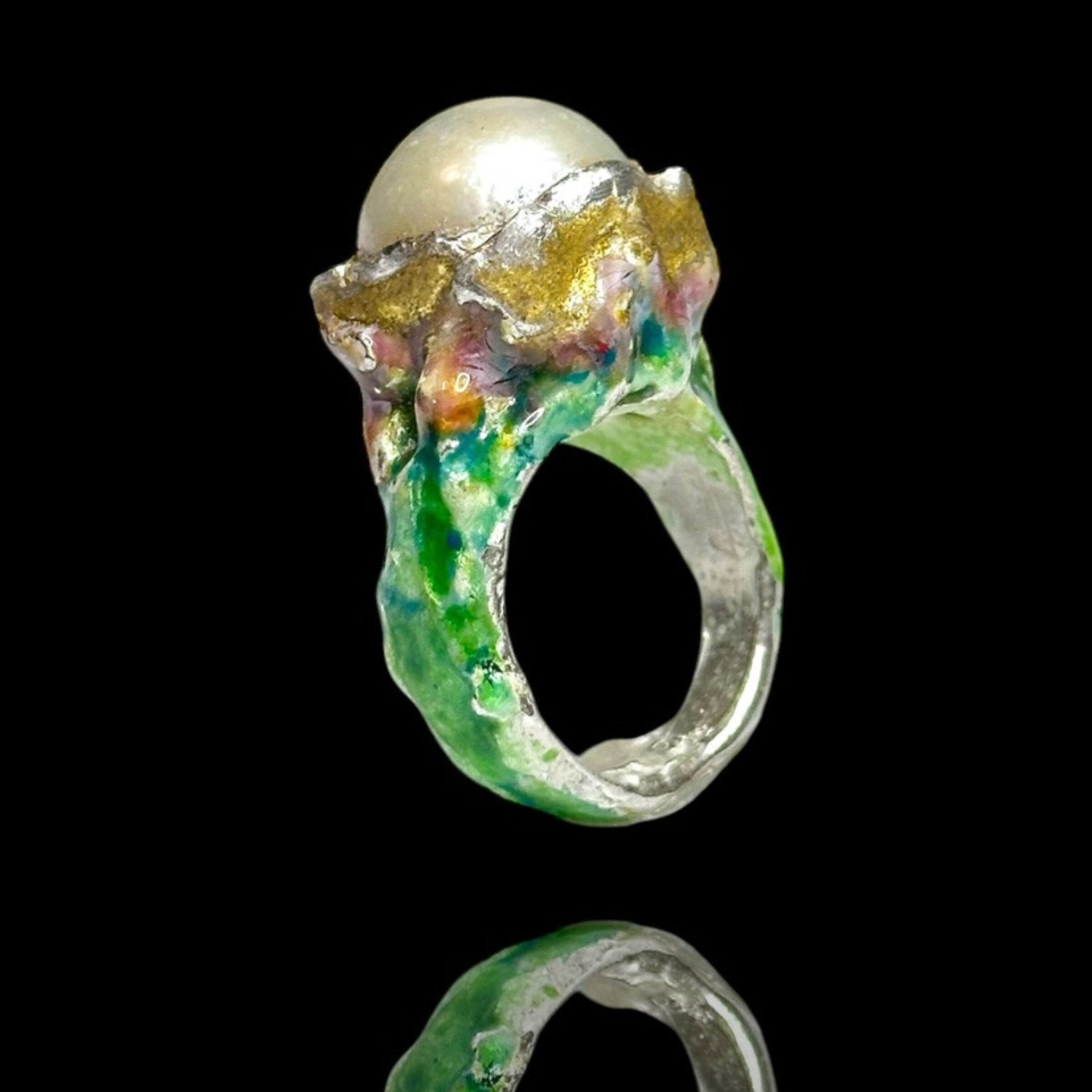 Aphrodite Pearl Statement Ring