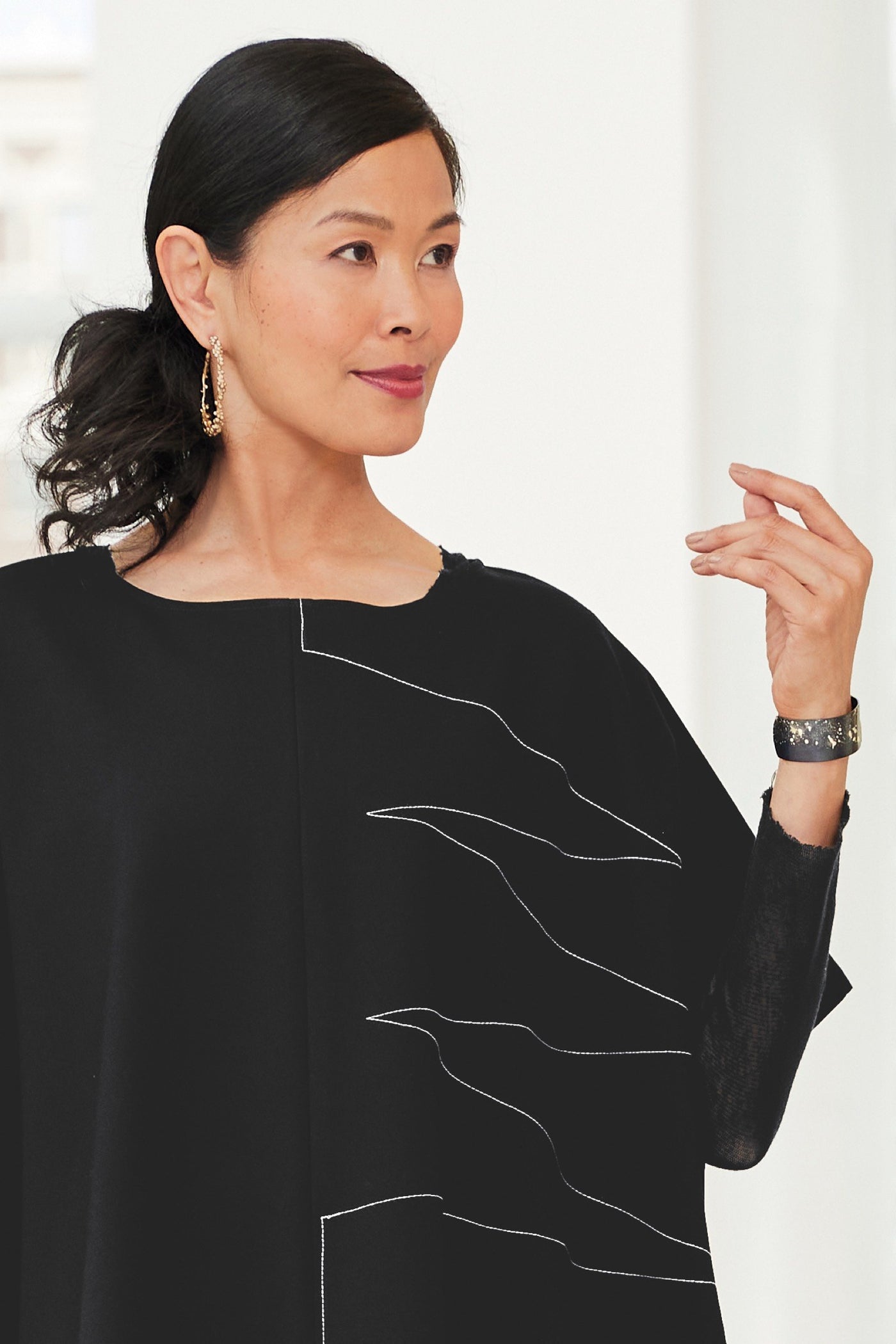 Las Olas Linear Cuff