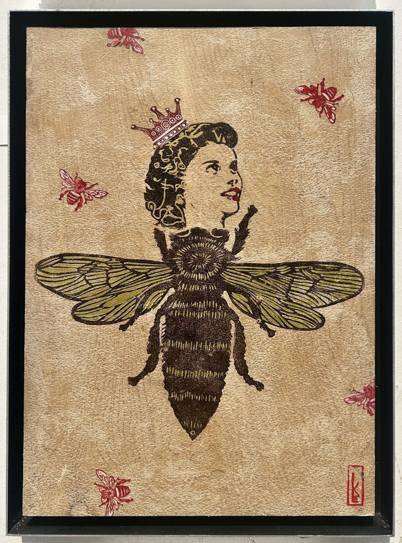 Queen Bee with Workers