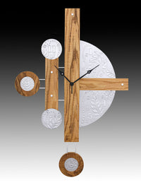 Trail Blazer Centerpiece Clock