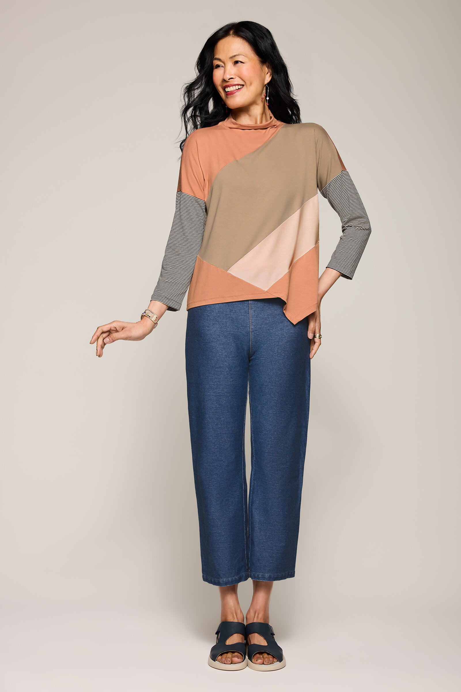 Kadence Funnel Neck Pullover