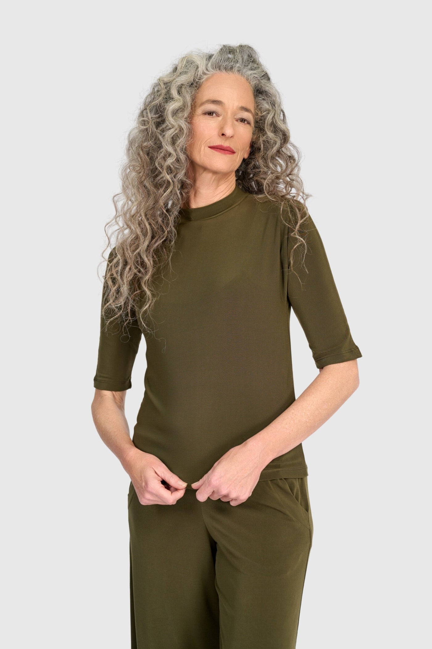 Essential Slinky Mockneck Tee