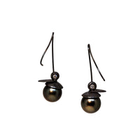 Earrings E