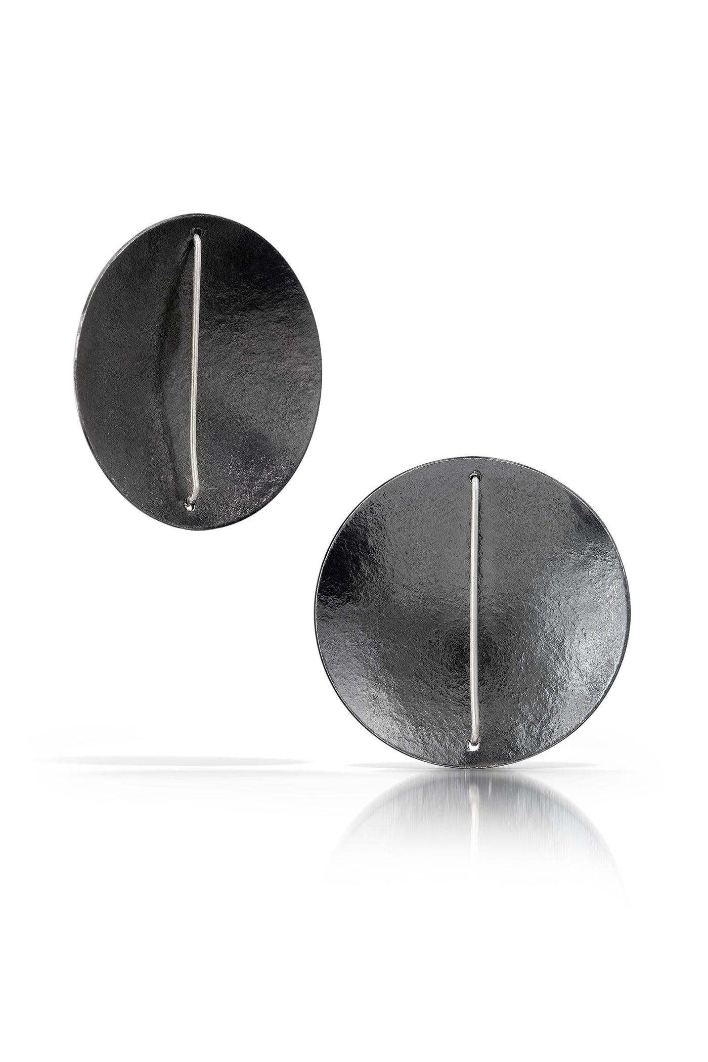 Oxidized Argentium Silver | Photo by Cole Rodger