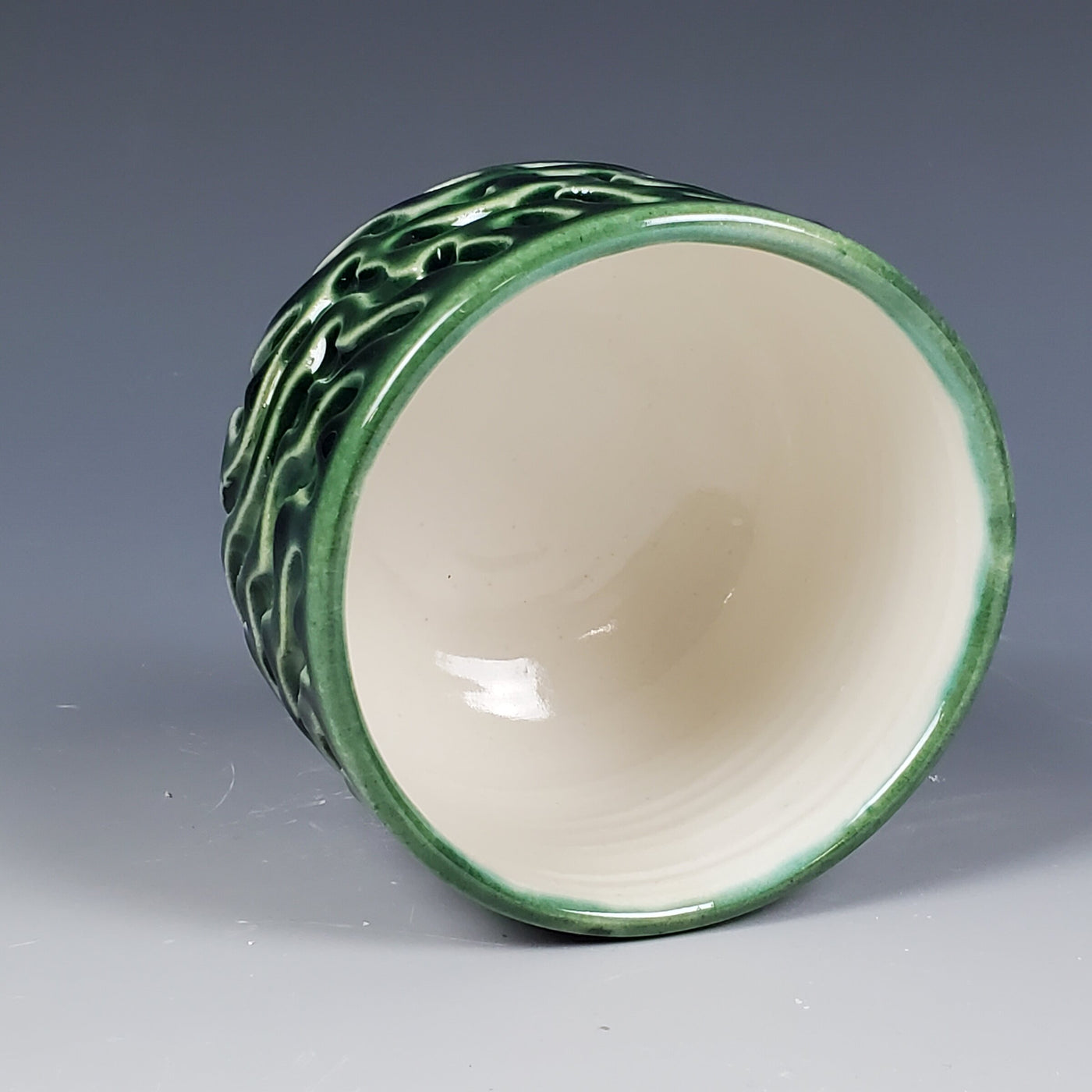 Wavy Cup in Oribe