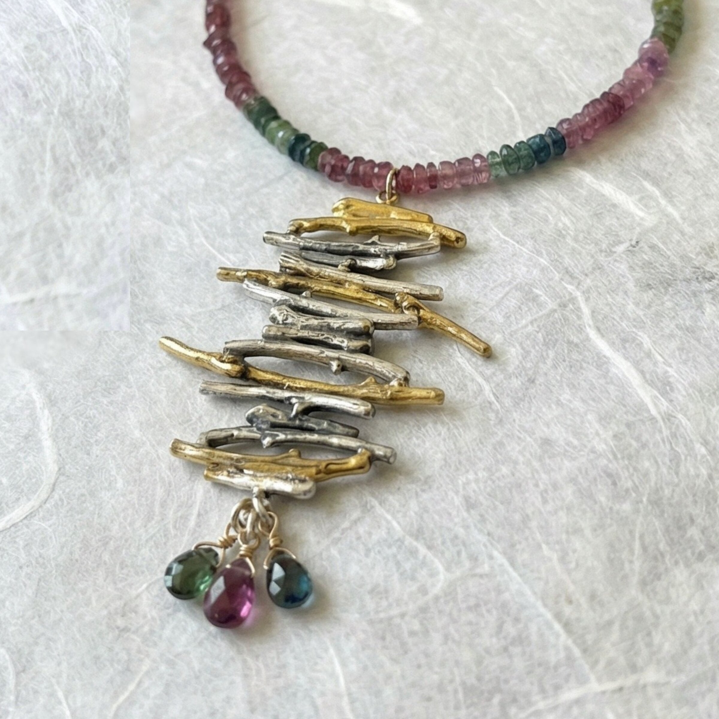 Equilibrium Necklace