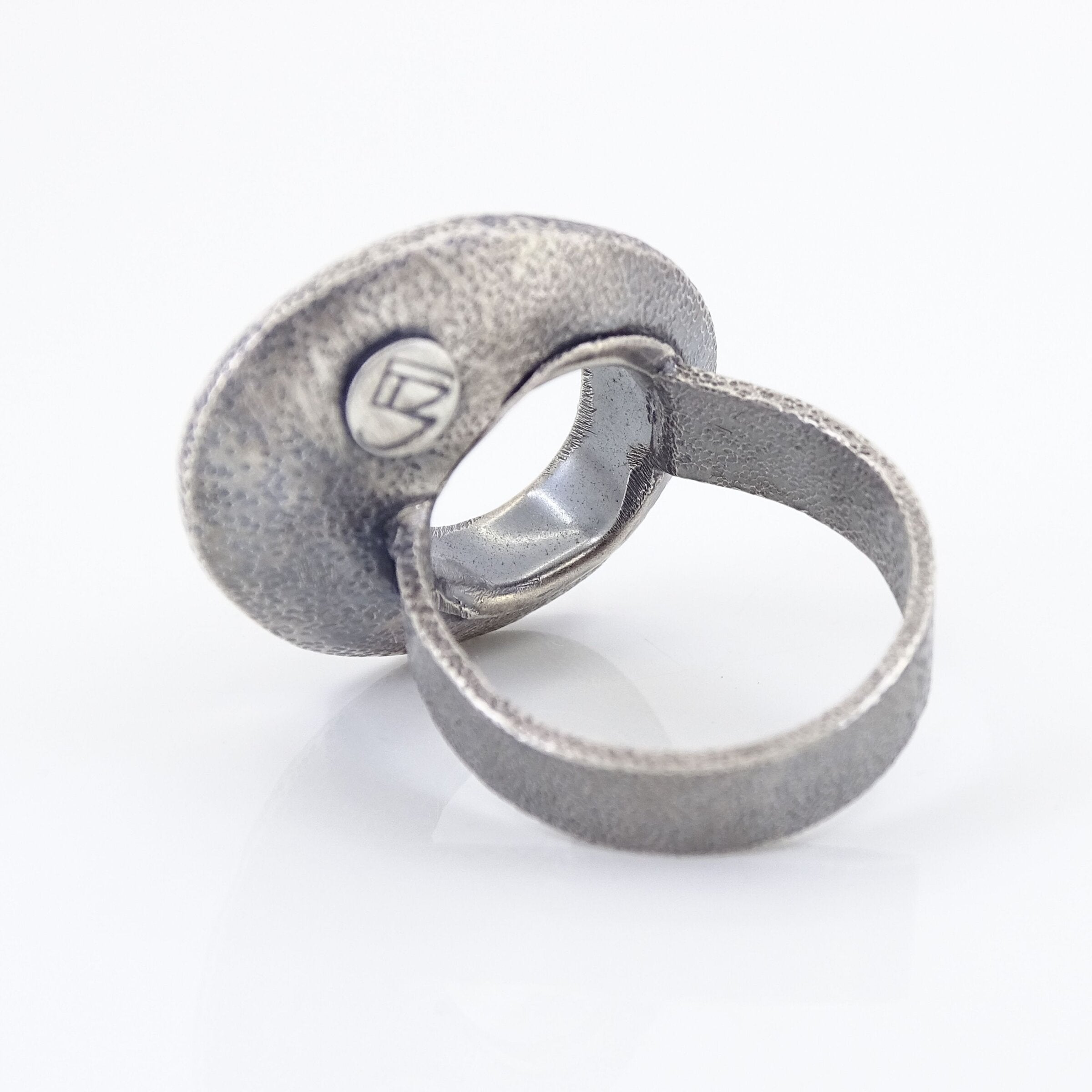 Pebble Oracle Ring