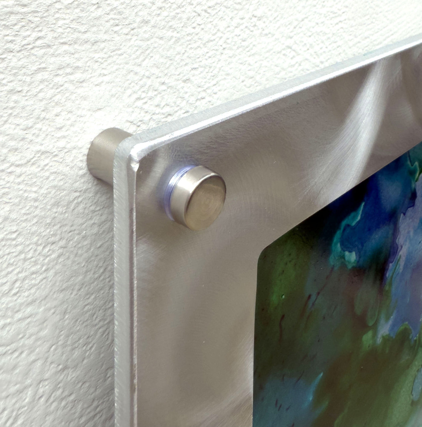 Sparkling Wave I, detail of standoff