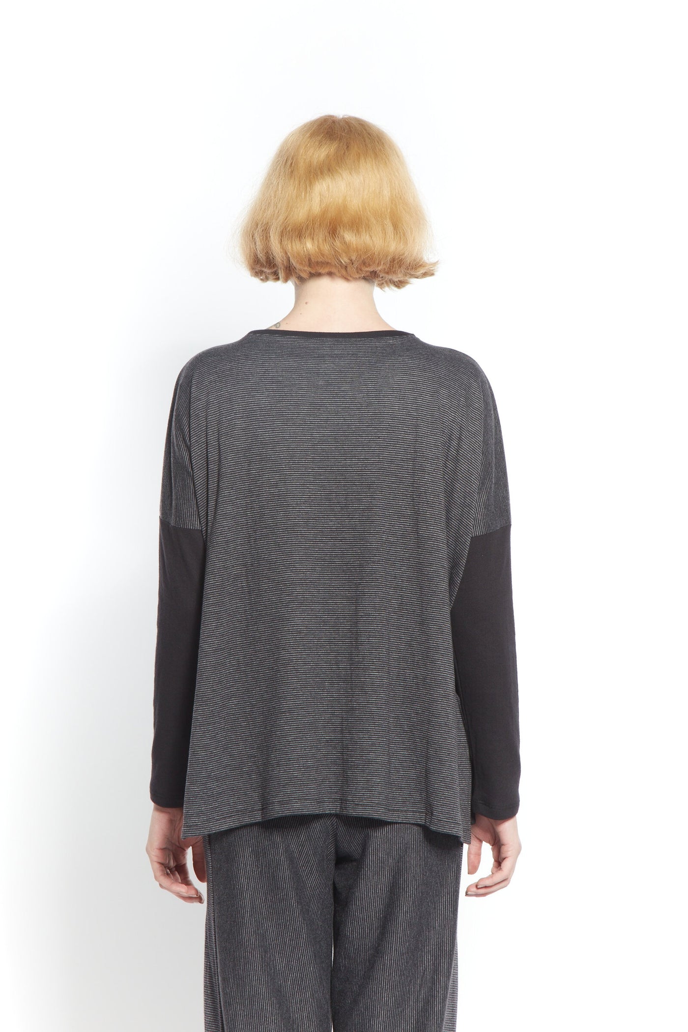 Gray/Black Stripe