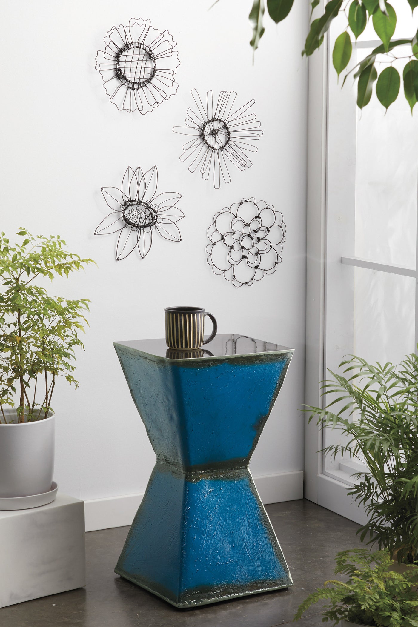Hourglass Table
