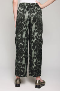 Black/Gray Botanical