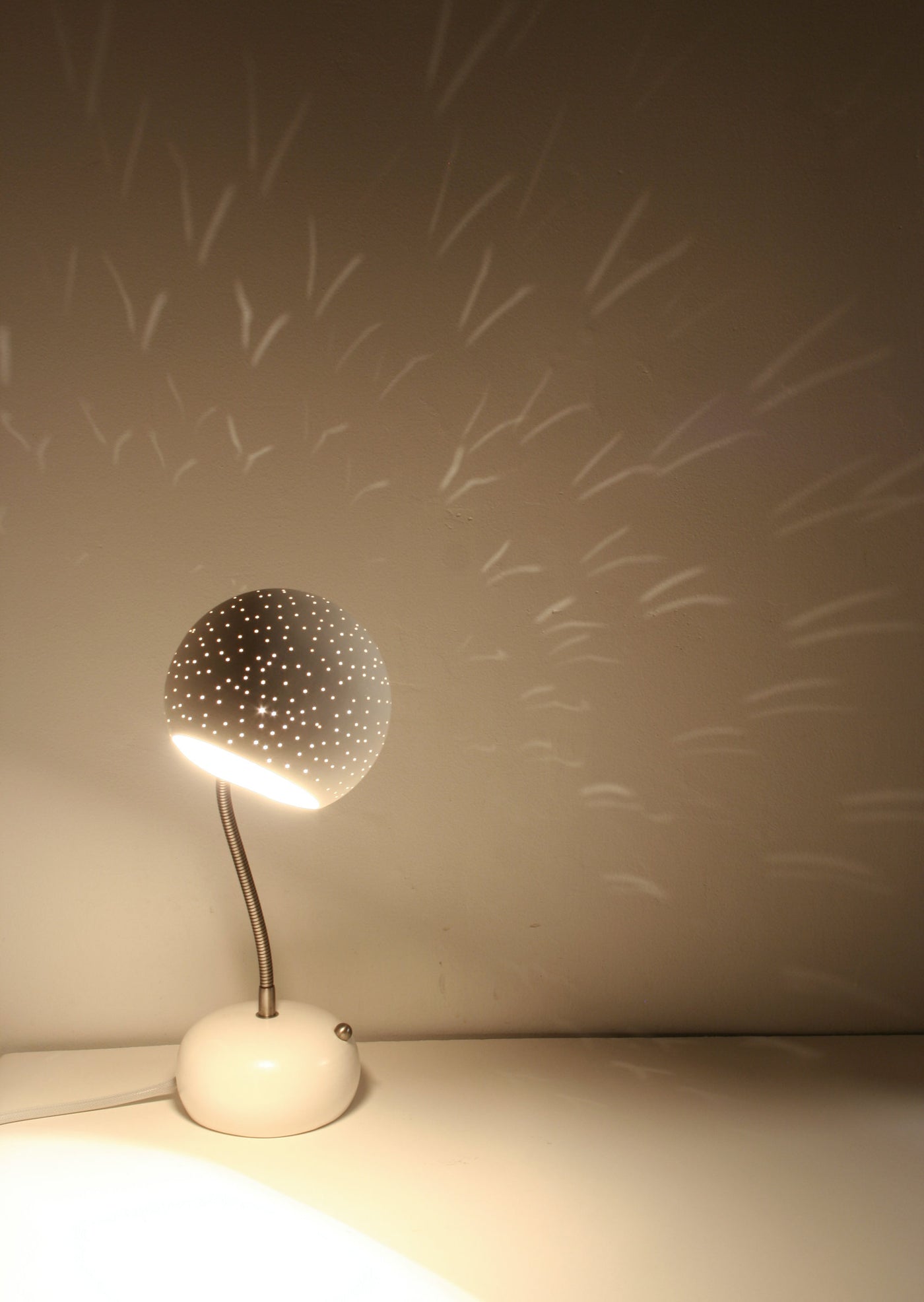 ClayLight Porcupine Desk Lamp