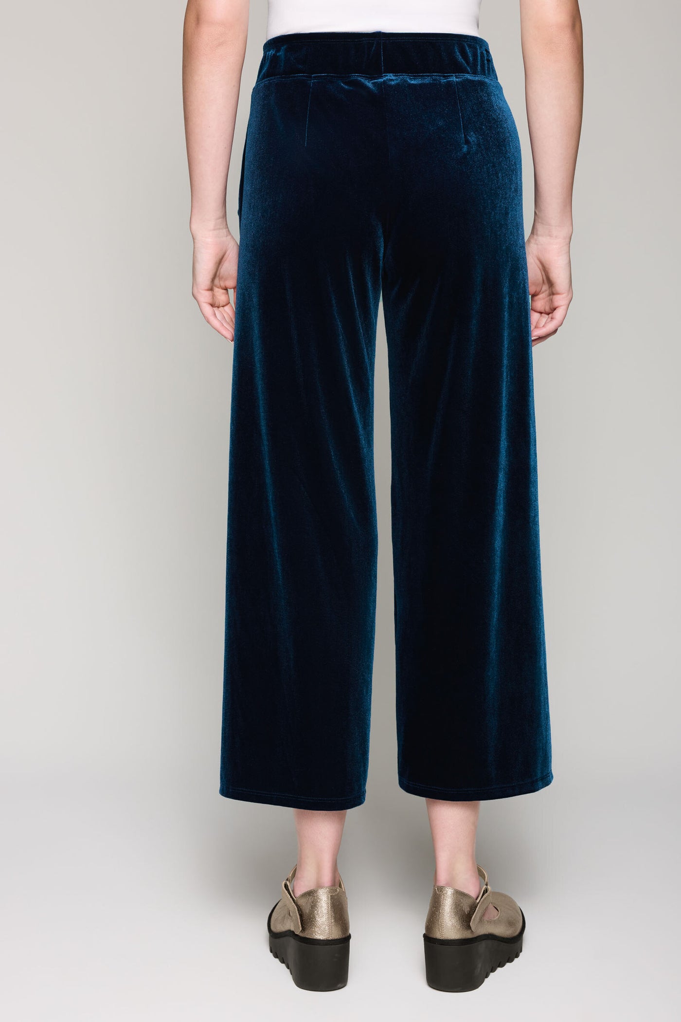 Velvet Serenity Cropped Pant