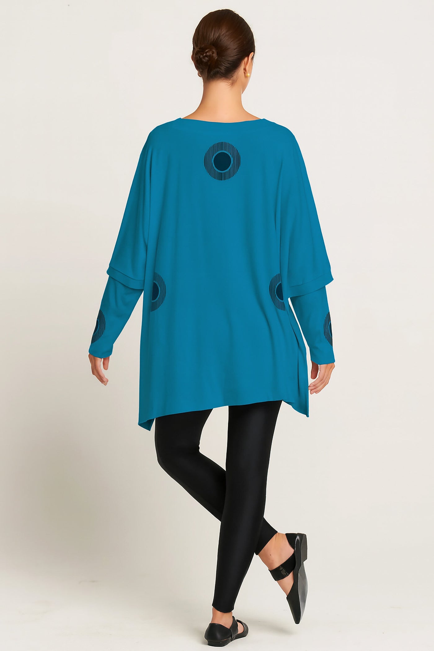 Spotlight Oversized Crew Swing Tee