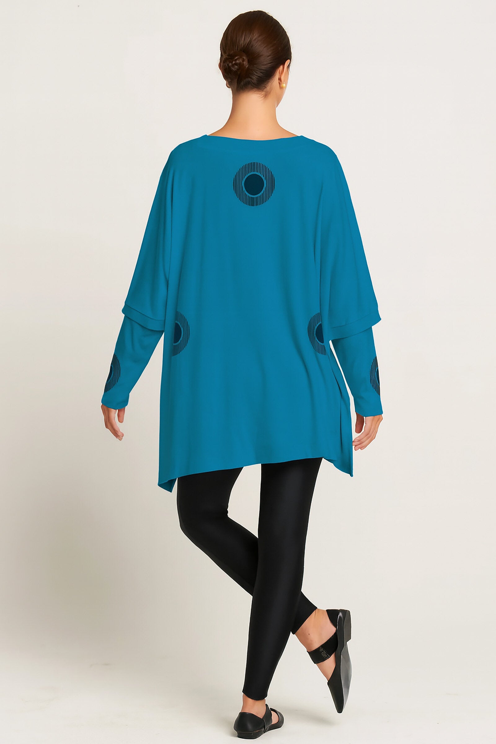 Spotlight Oversized Crew Swing Tee