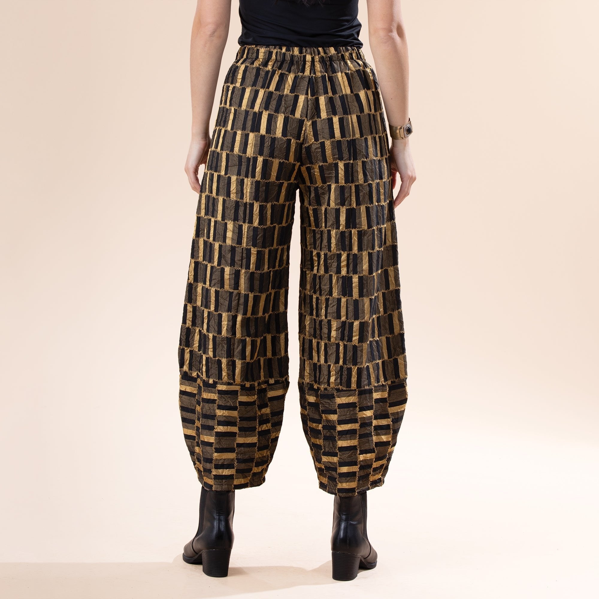 Crinkle Jacquard Harem Style Pants