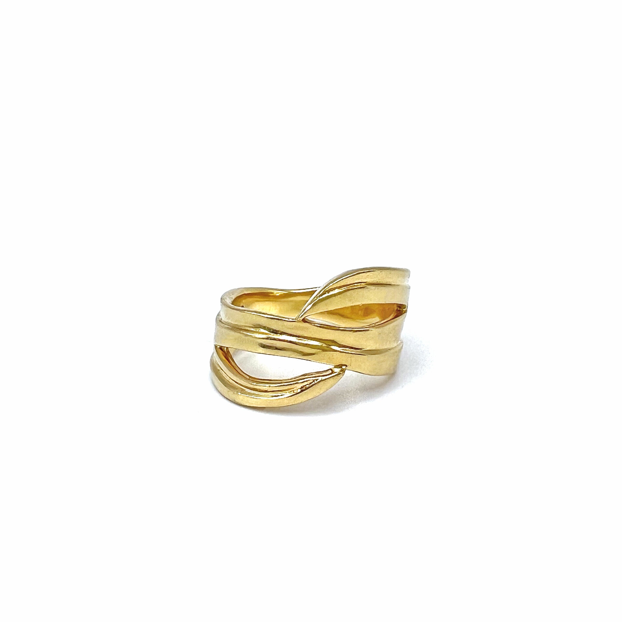Terrace Ribbon Ring