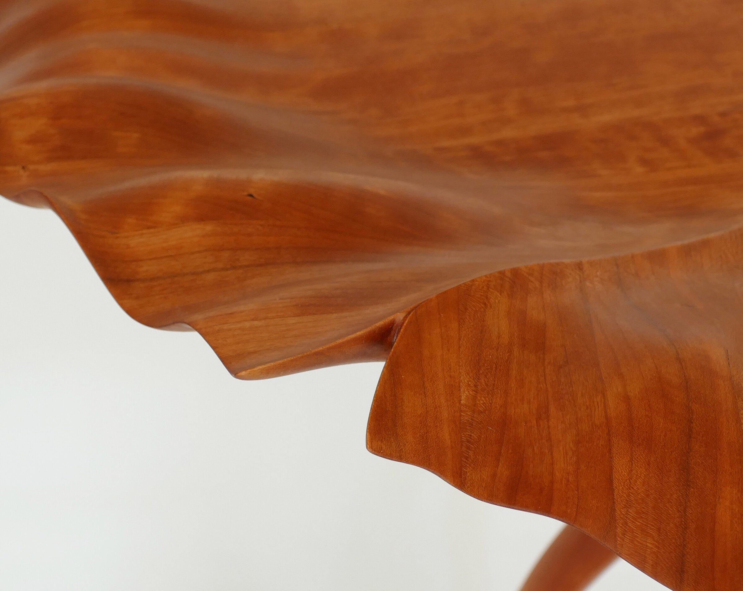 Allegretto Leaf Hall Table