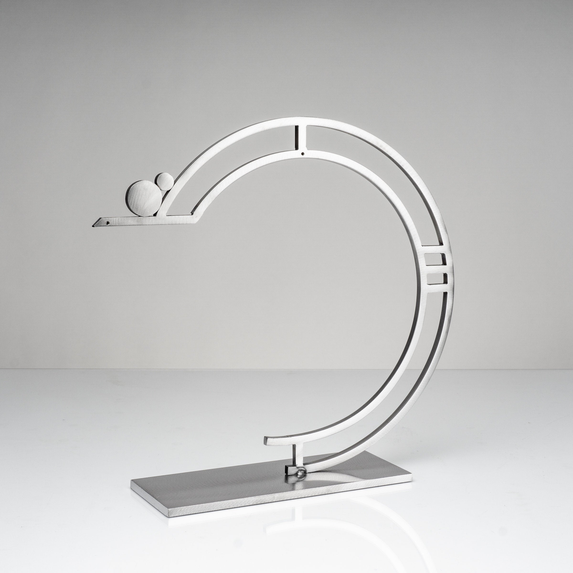 Gateway Ornament Stand