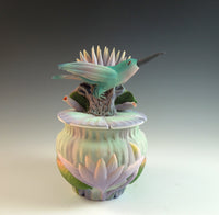 Hummingbird Waterlily Box