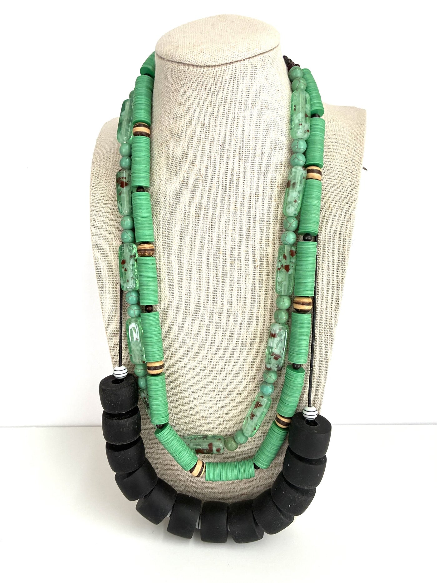 Green & Black Necklace Set