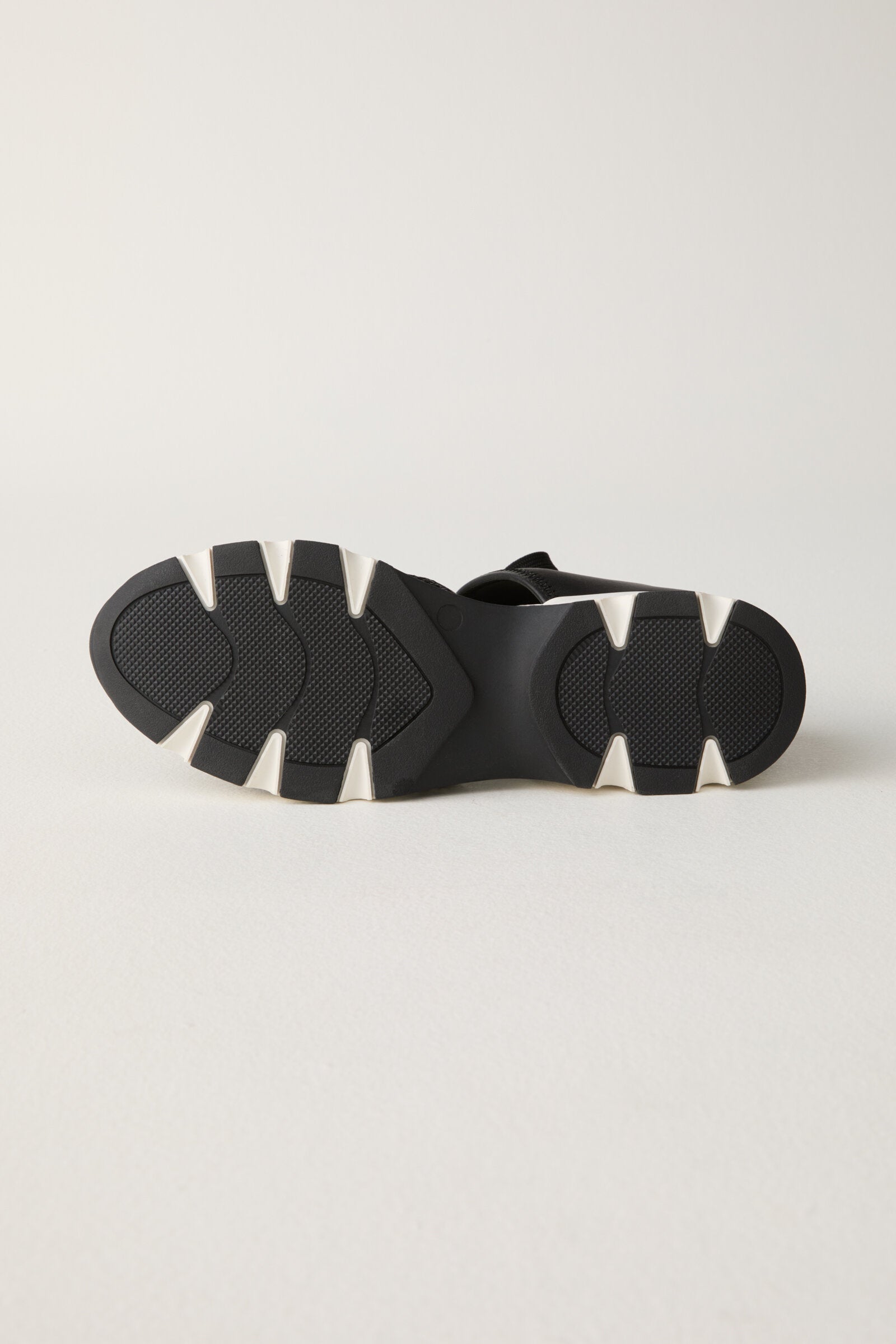 Mesh Lark Sneaker