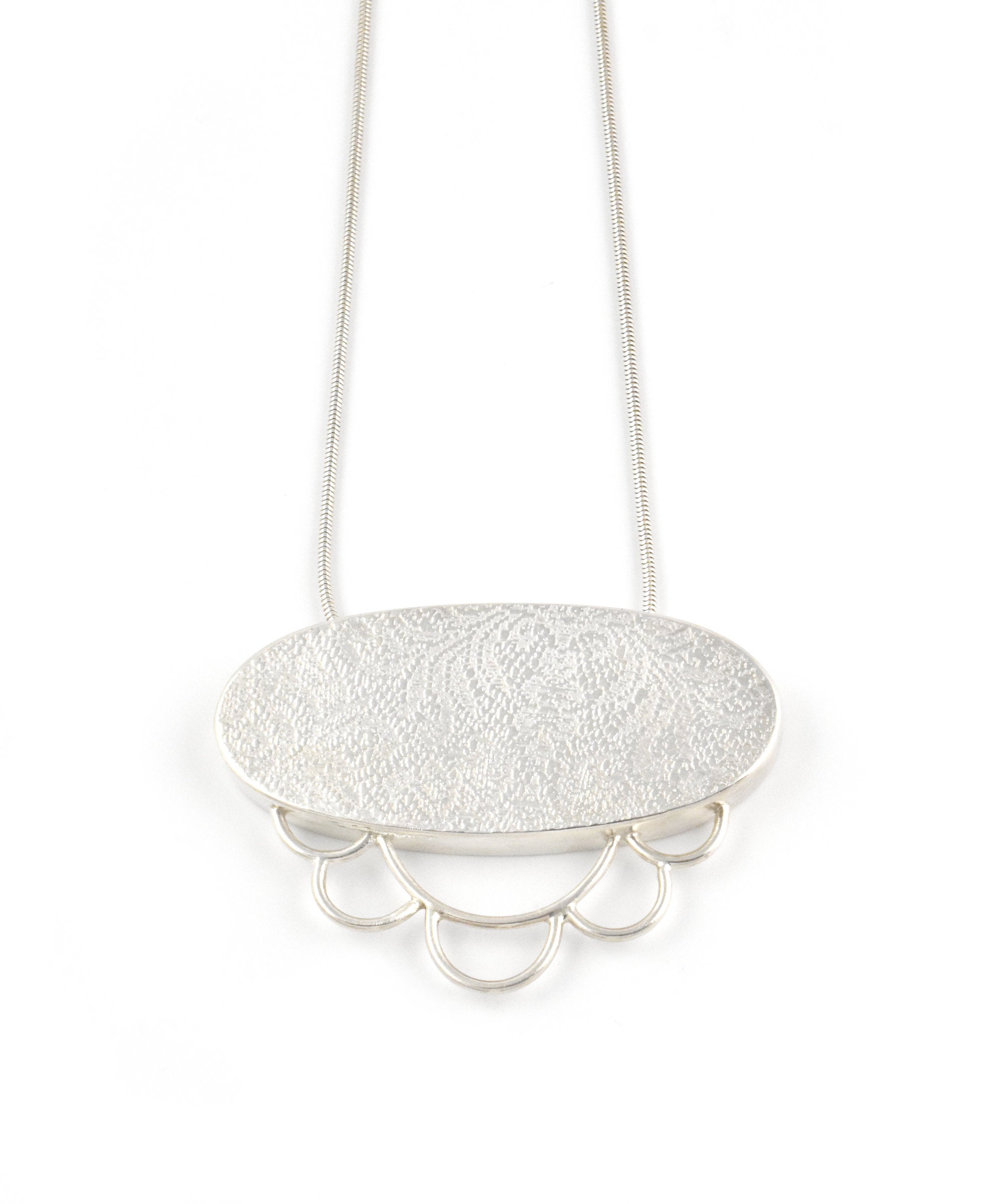 Pattern Oval Necklace