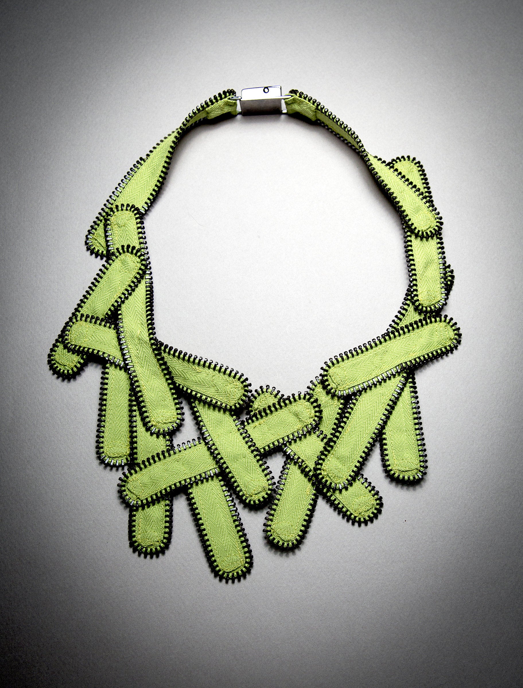 Kromozome Necklace IV