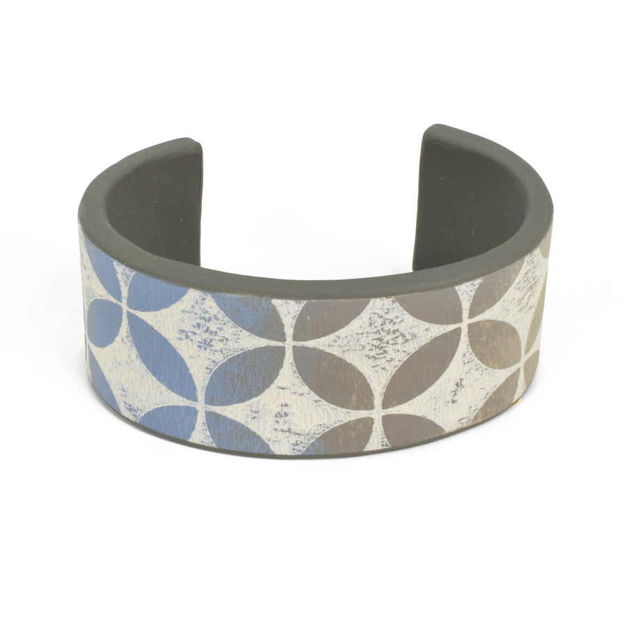 Soft Blue & Khaki Retro Circles