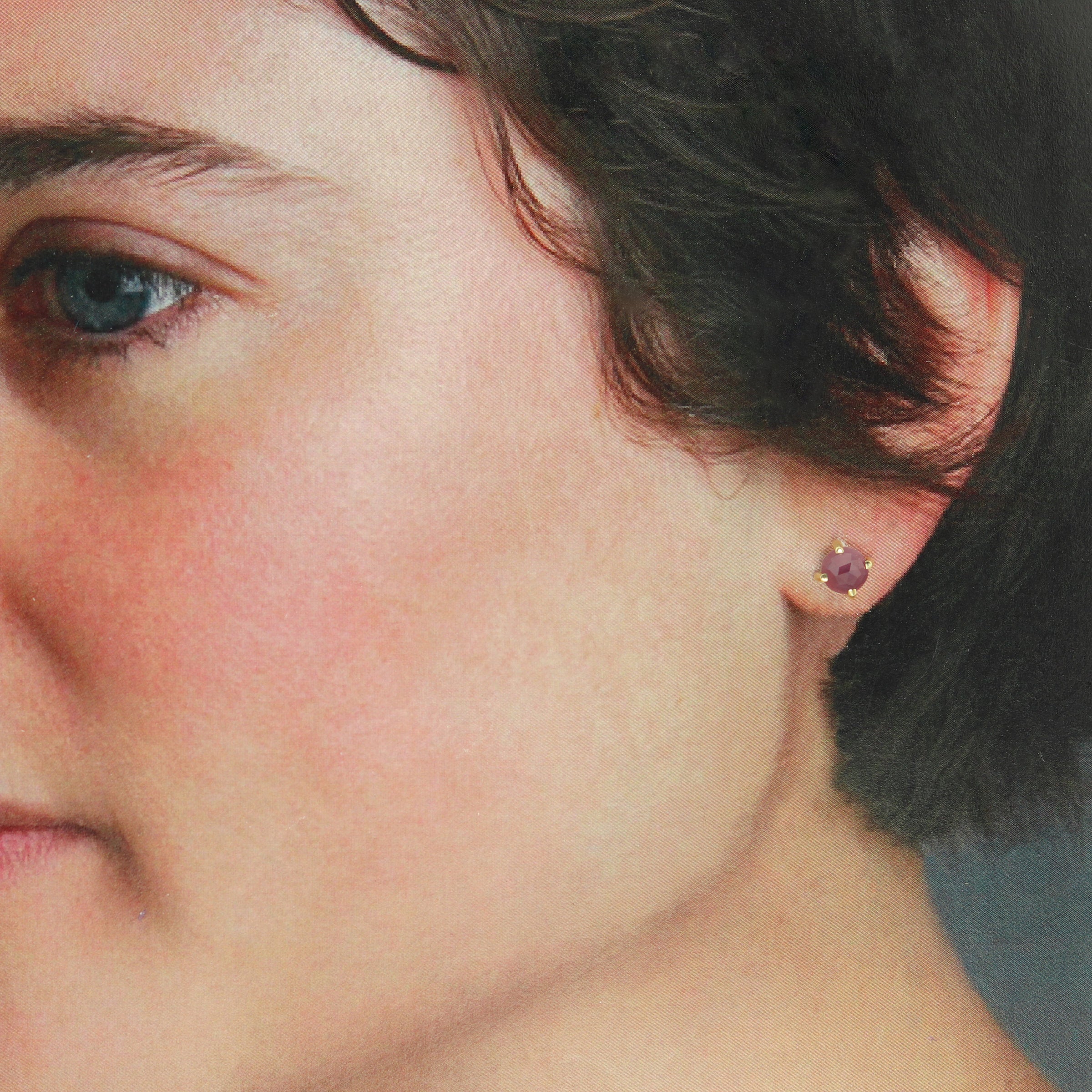 14k Yellow Gold and Raspberry Sapphires Stud Earrings