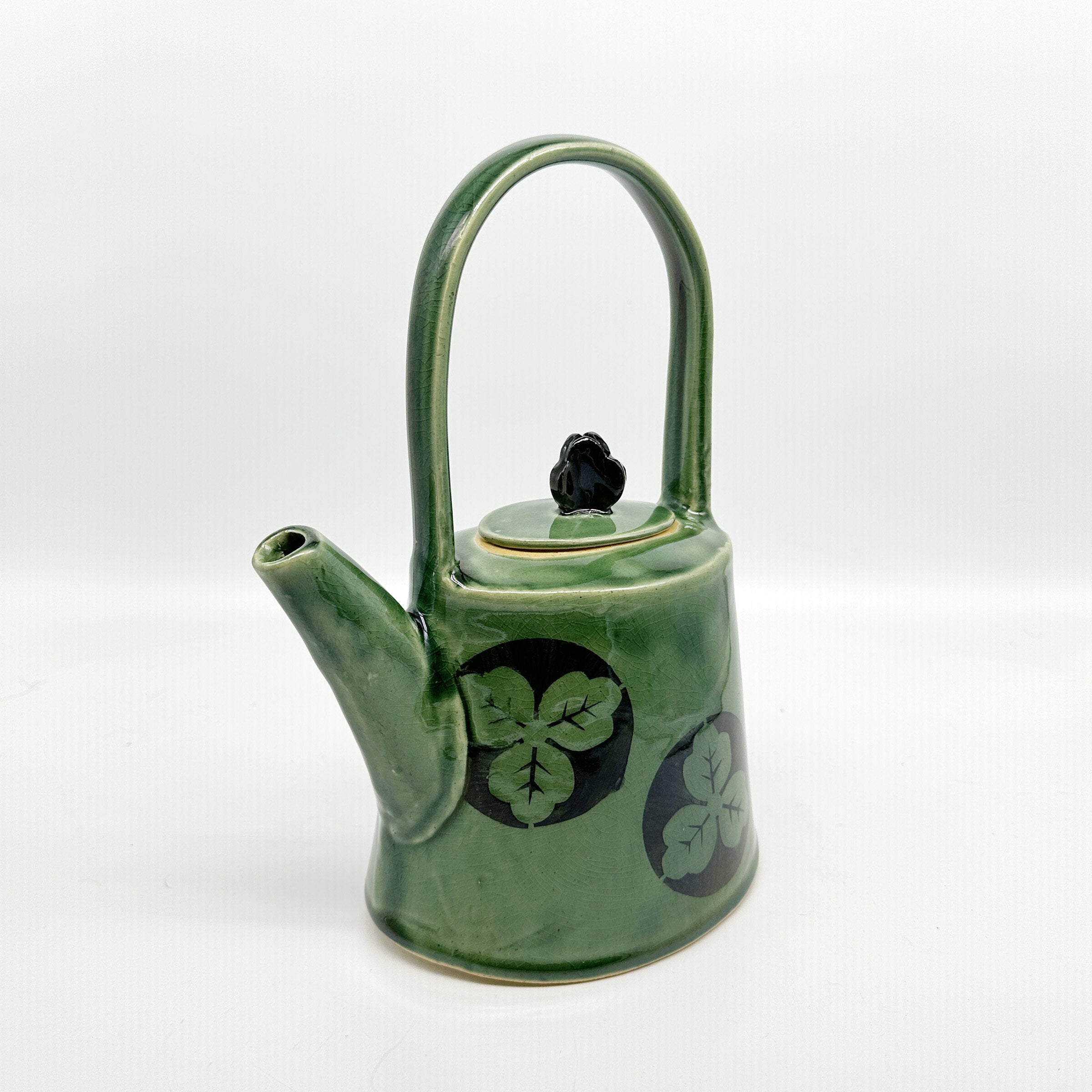 Rocking Tea Pot