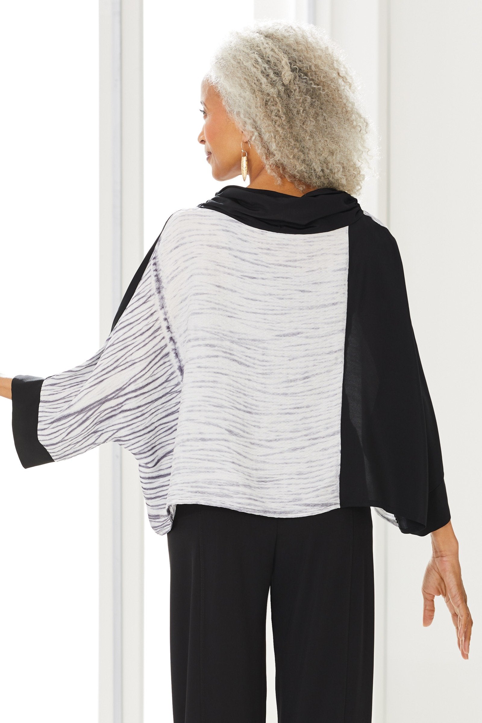 Arumi Cowl Topper