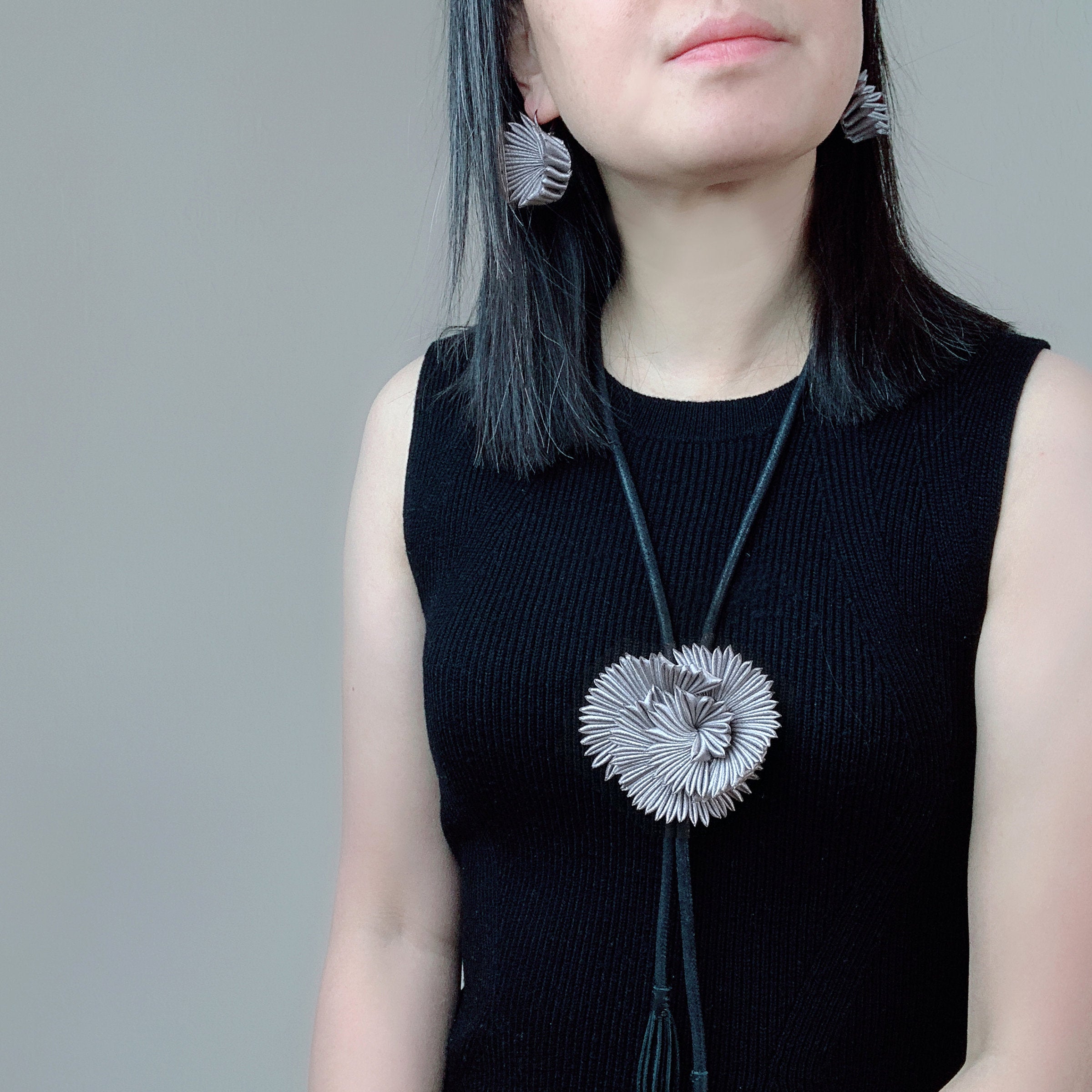Silver Chrysanthemum Bolo Necklace