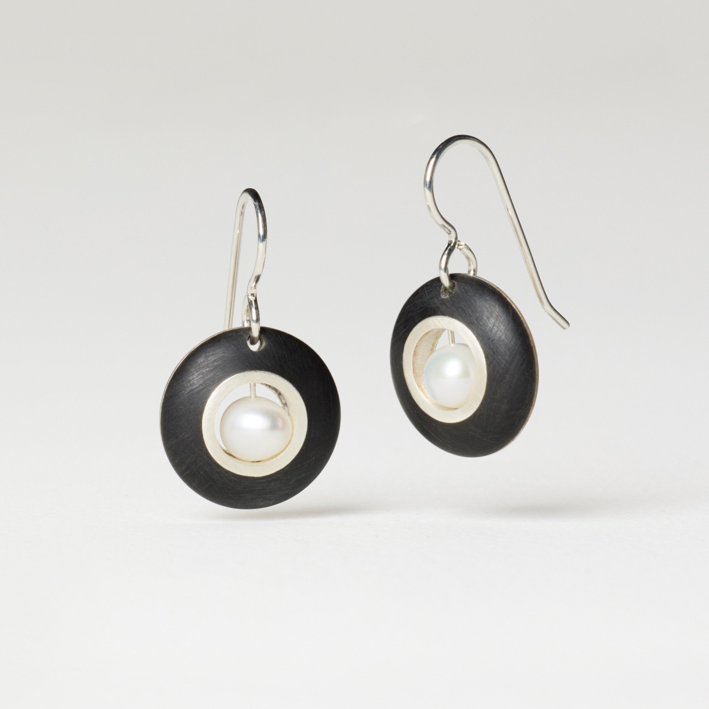 Black with White Pearl