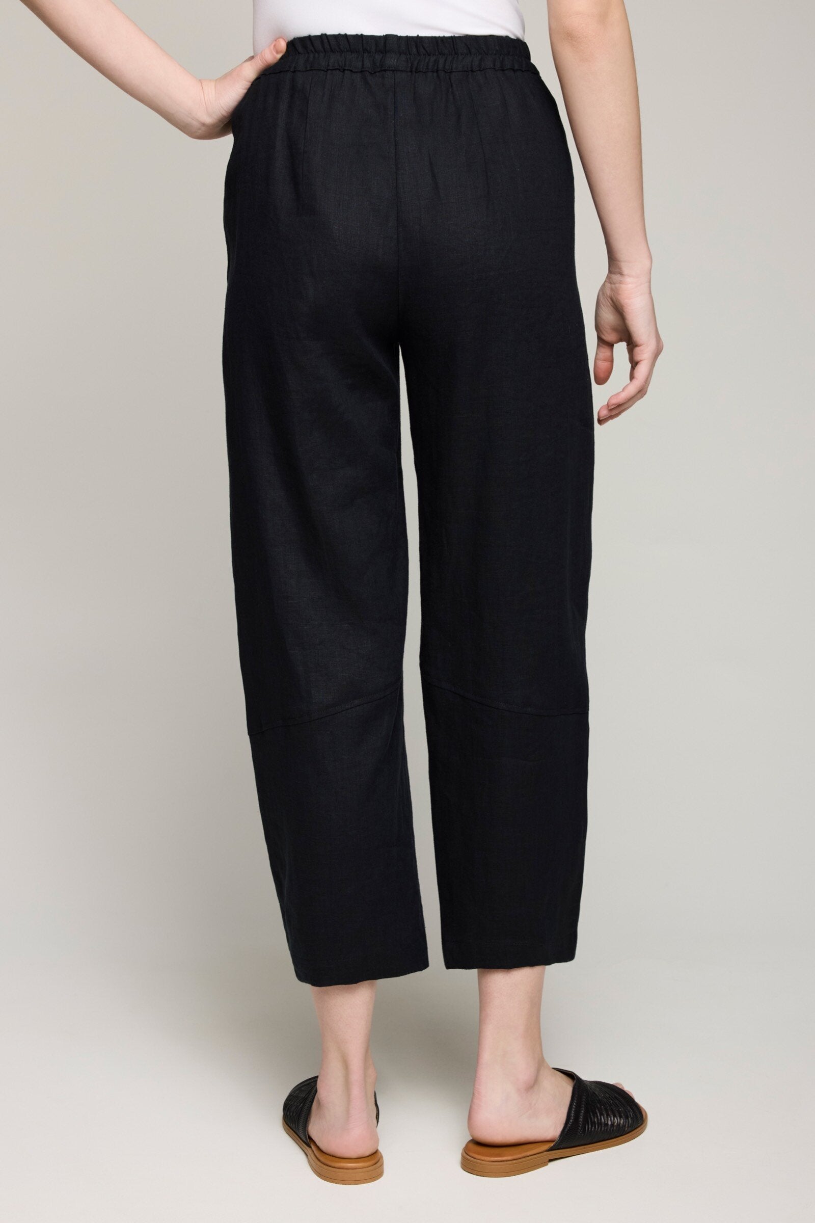 Linen Barrel Leg Pant