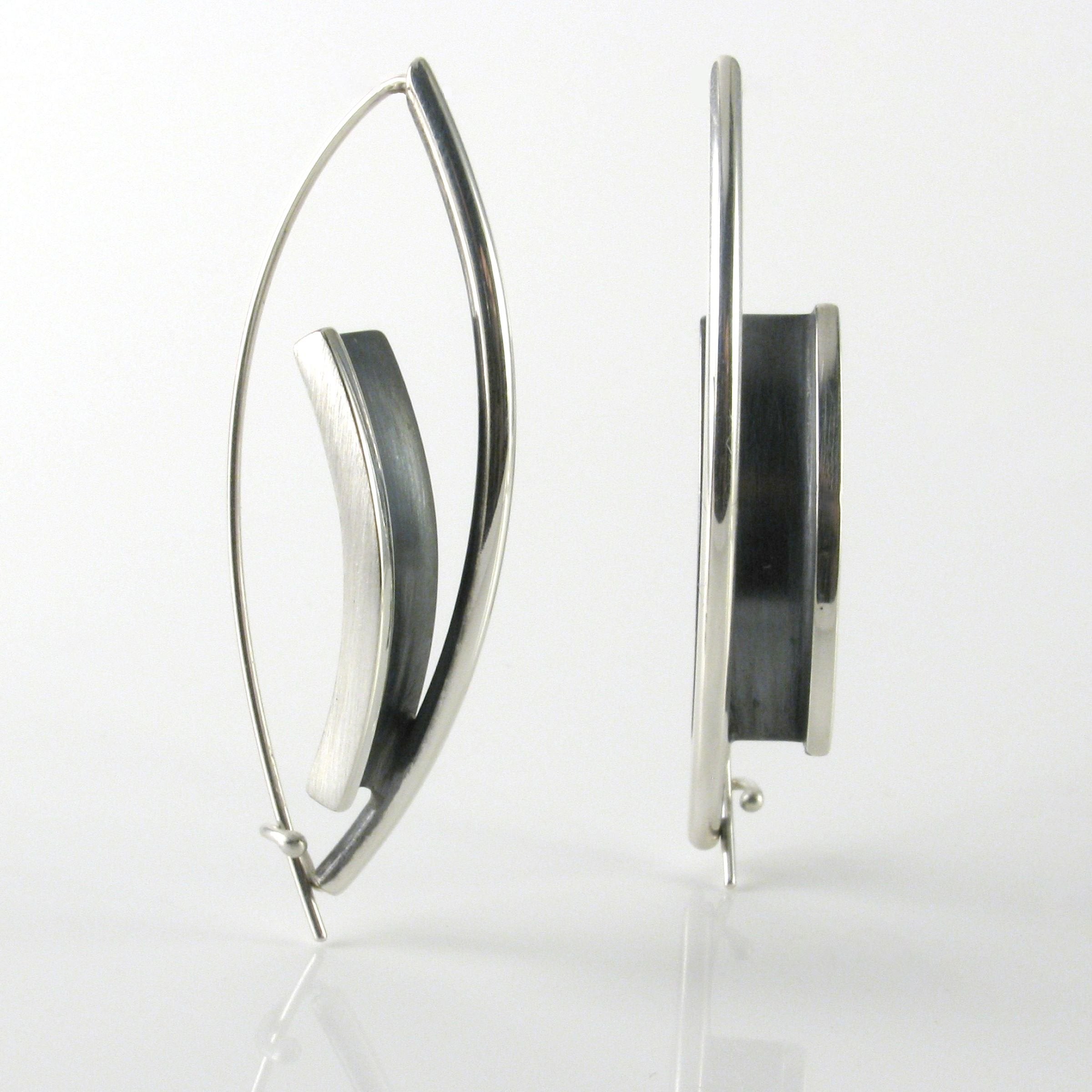 Curved Vertical Earrings