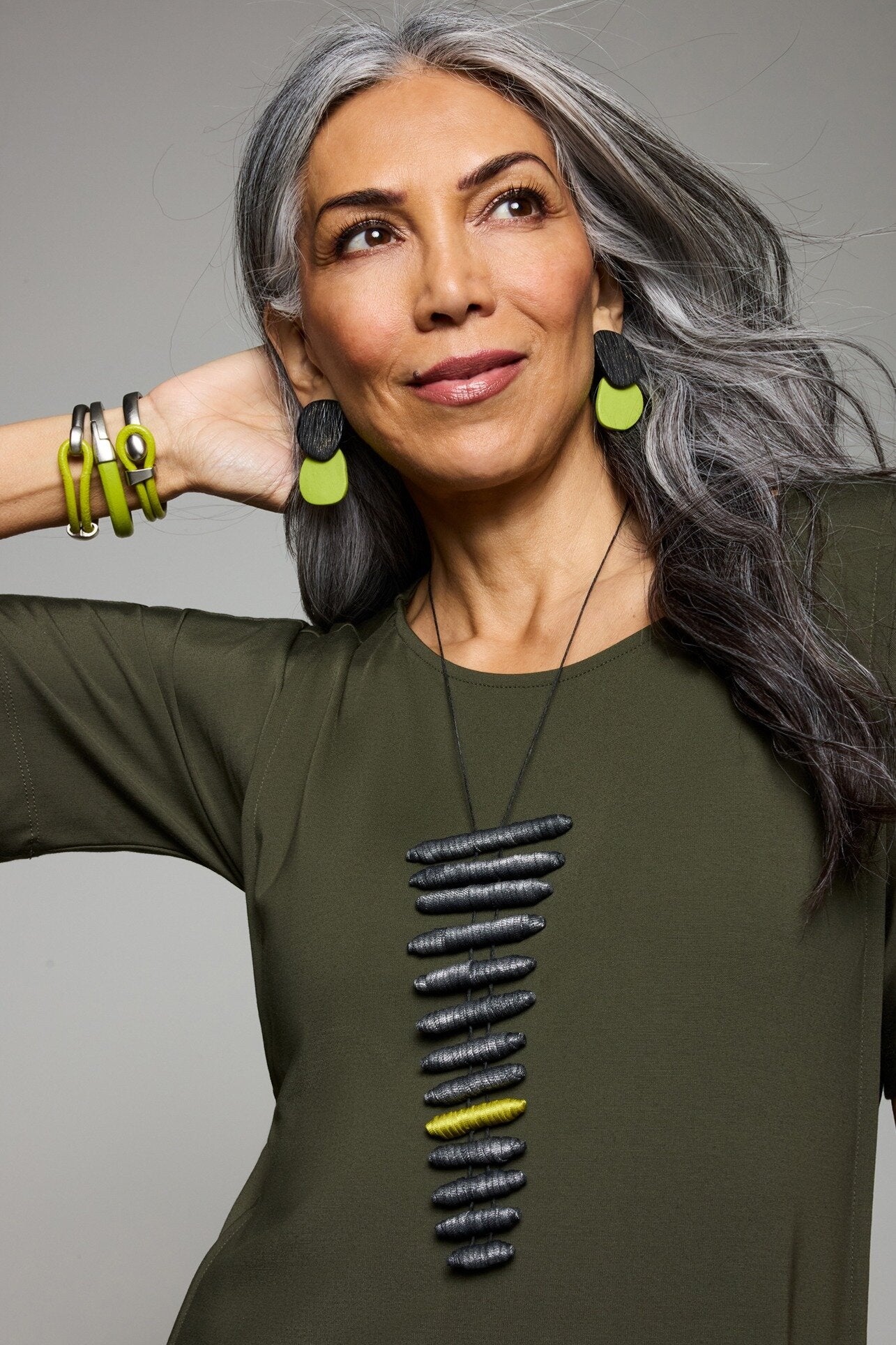 Silver/Yellow