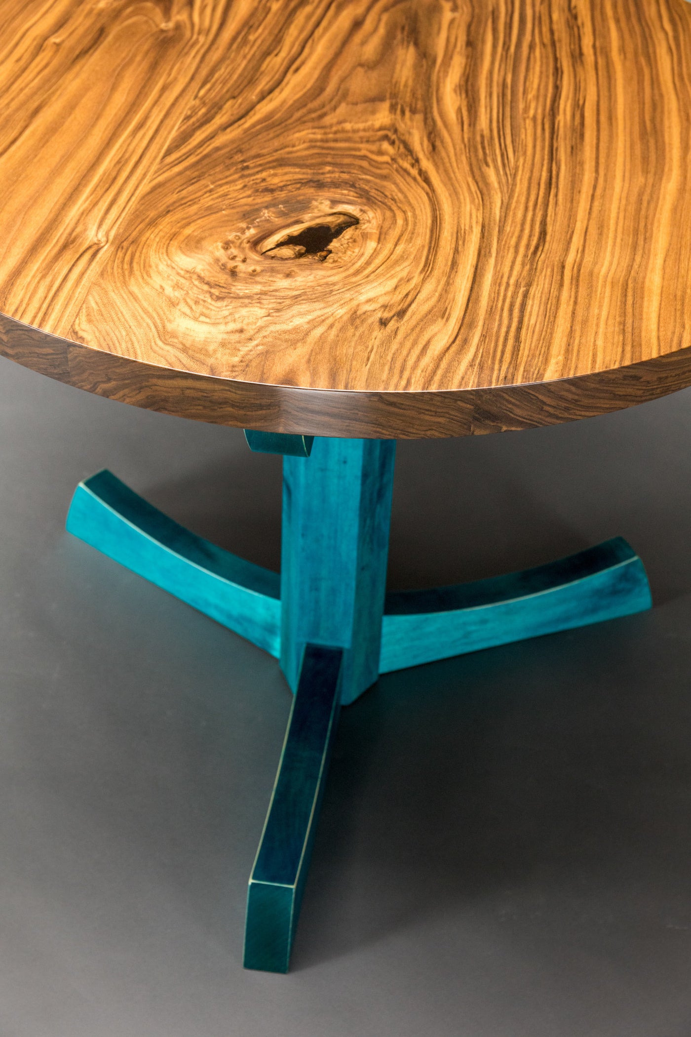 Pedestal Table