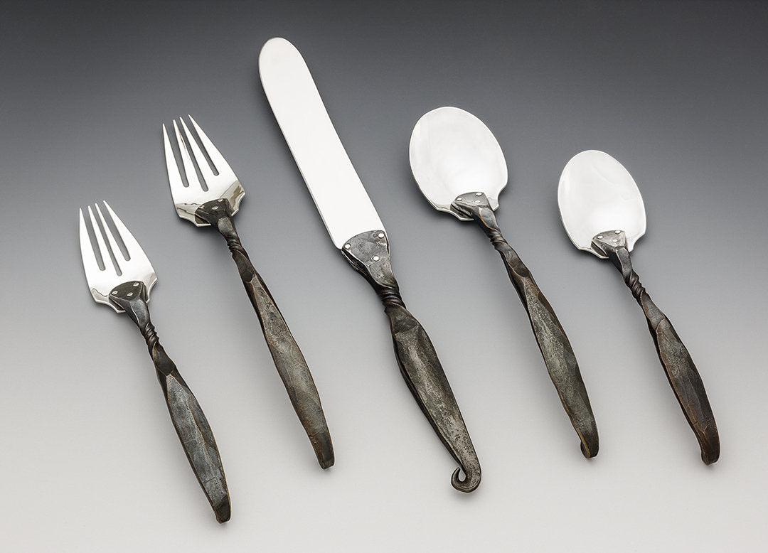 Place Setting | Twist Style