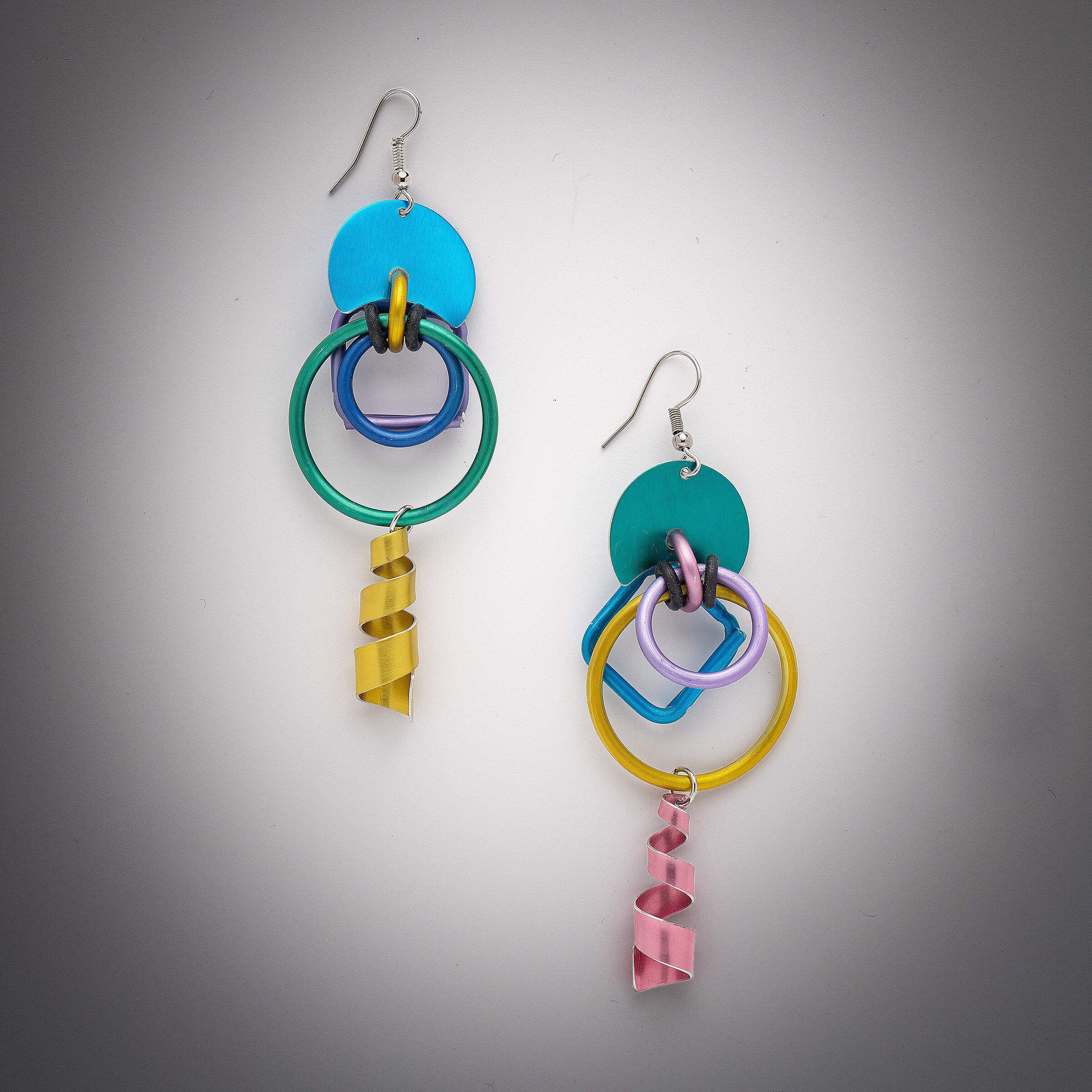 Blue ring (left earring)