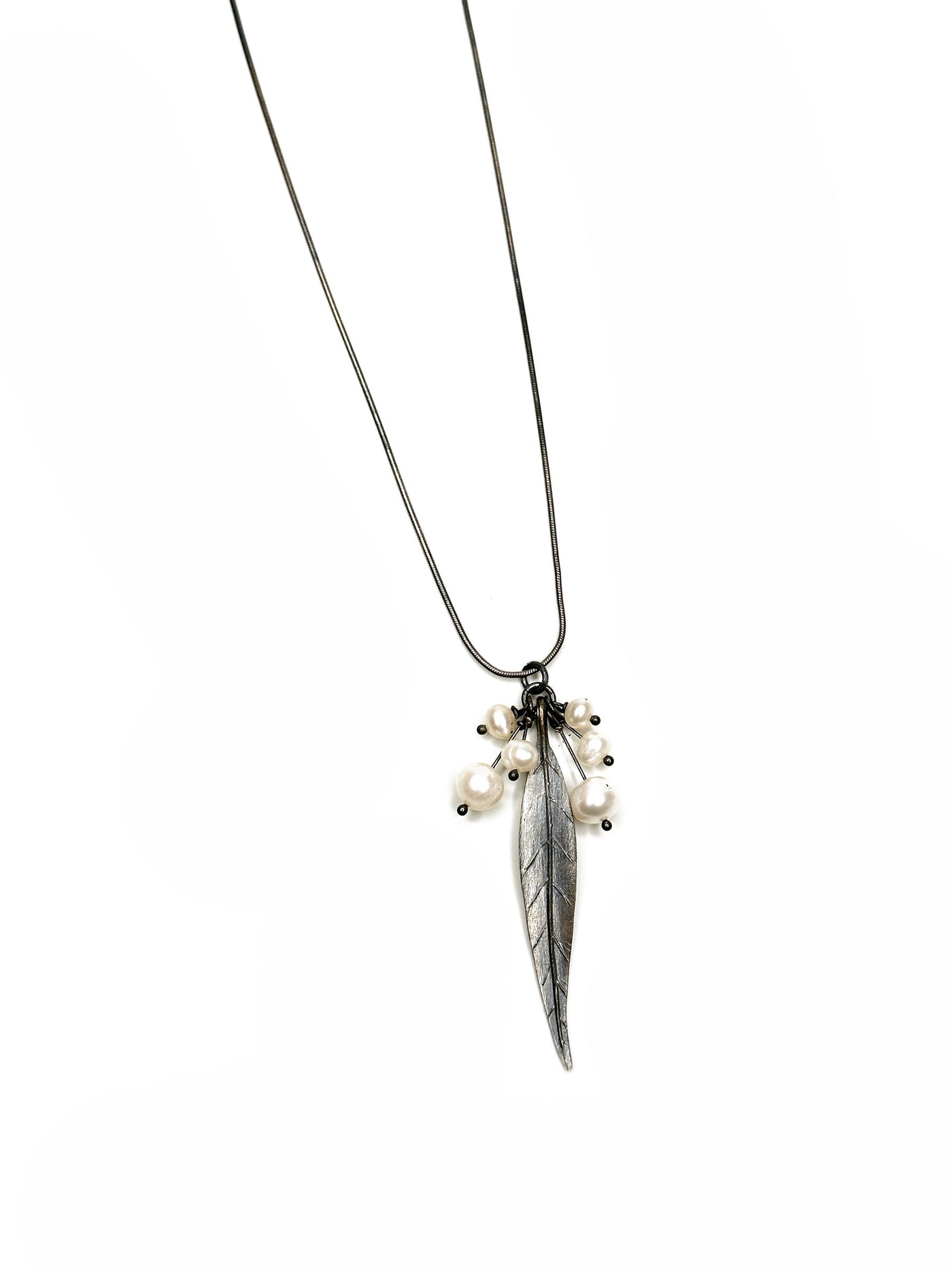 Oxidized Feather Pendant Necklace with White Pearls