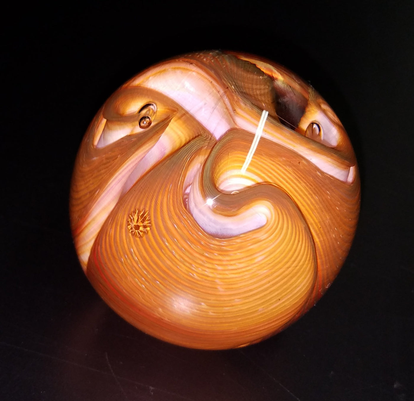 Glowing Three Twist Flower