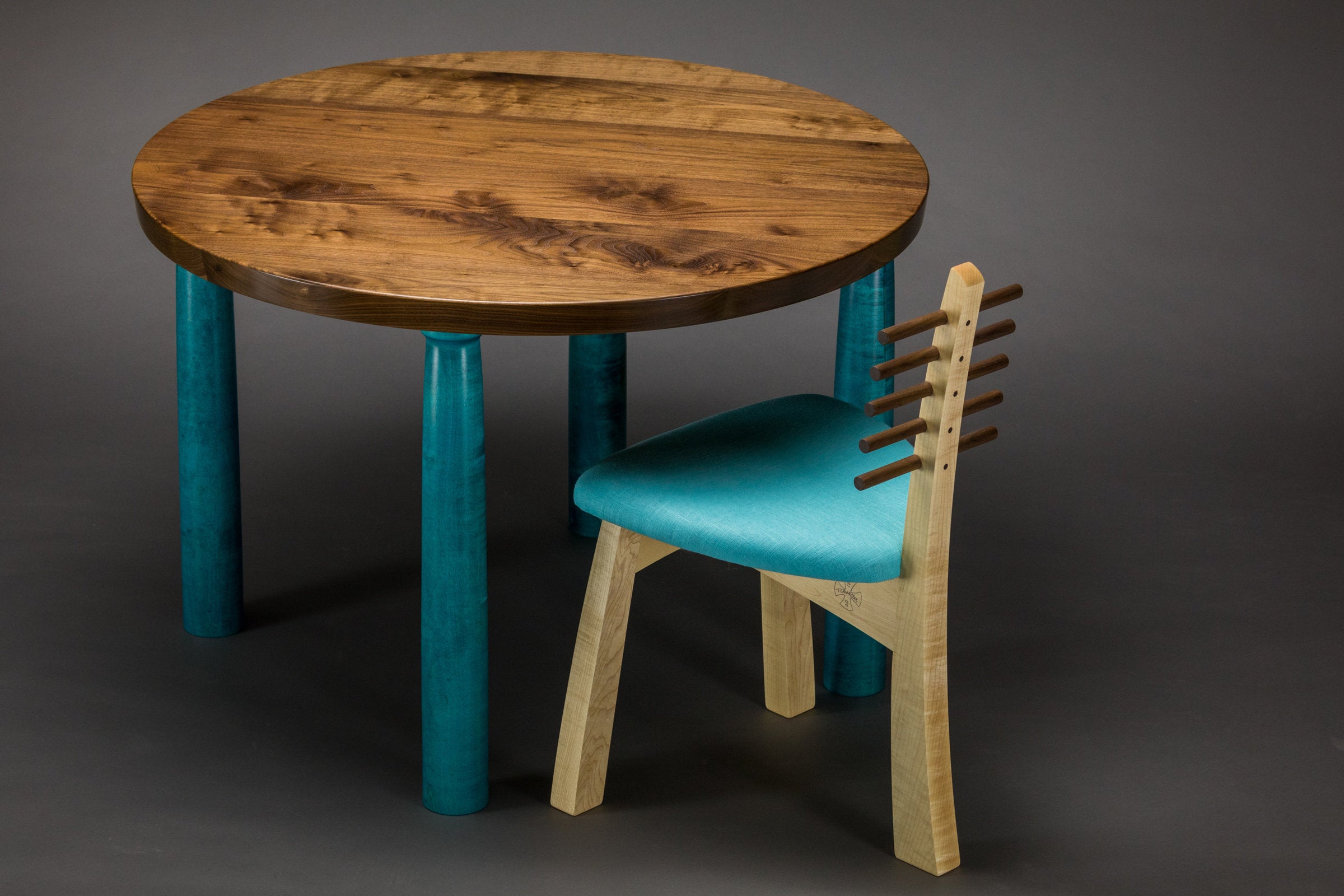Circle Table