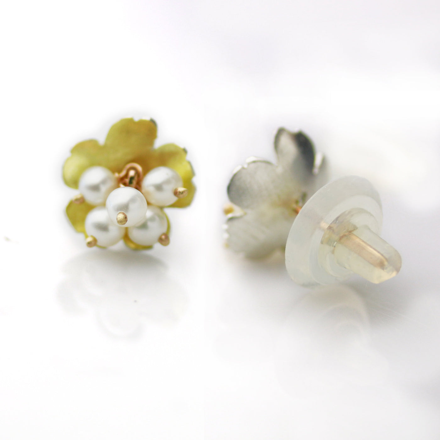 Golden Daisy Posts with Pearl Clusters