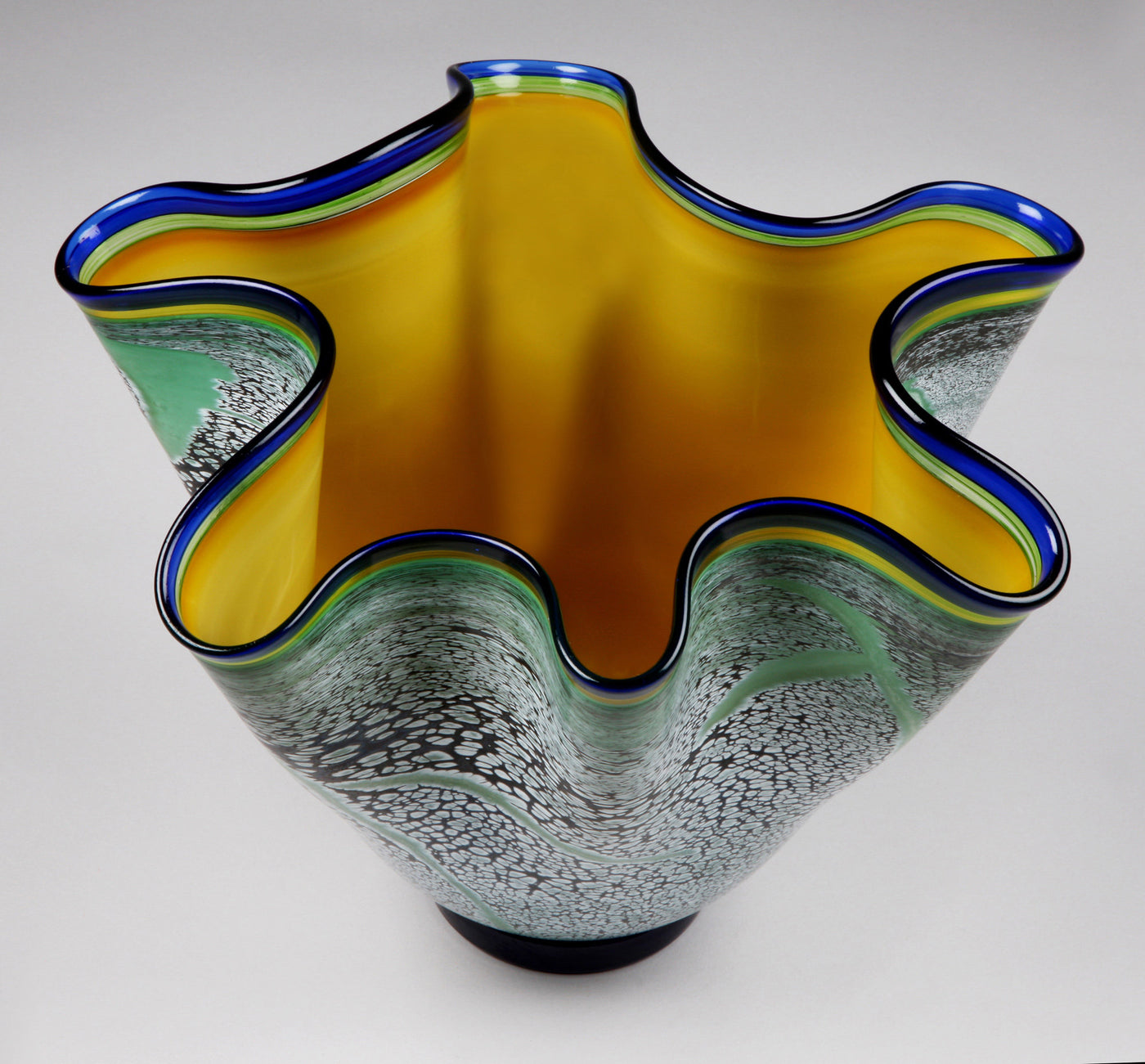 Brilliant Emerald Small Fissure Vessel