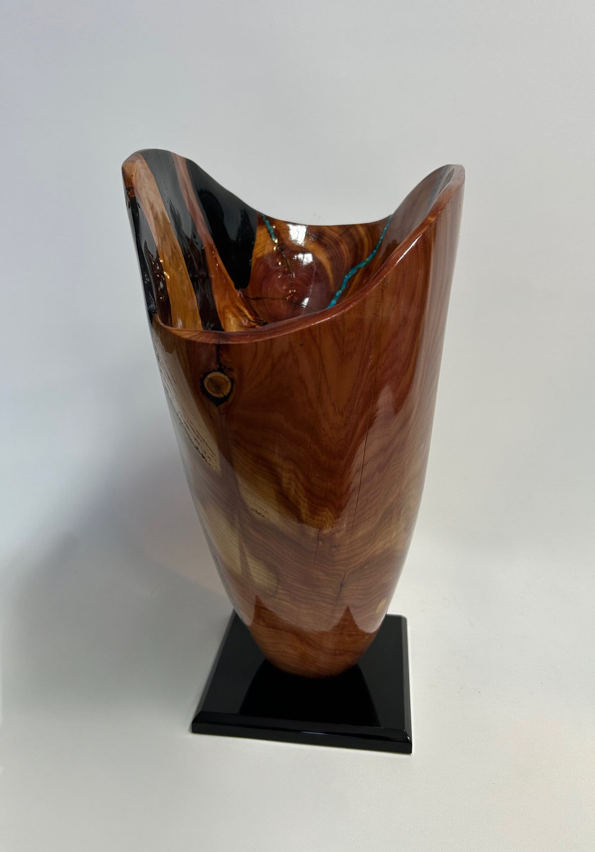 Purple Heart Juniper Vase with Dichroic Glass